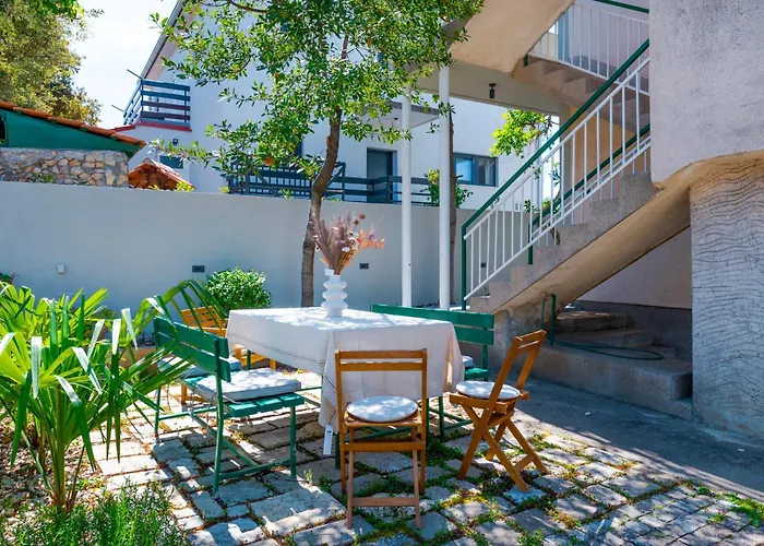 Charming Renovated Next To The Sea * Šibenik